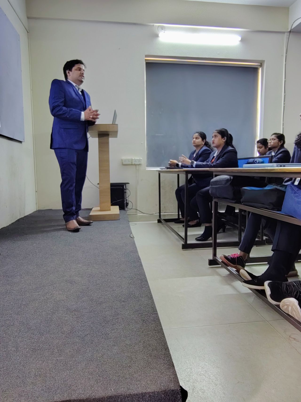 Sourav Dash in interaction with LIT students