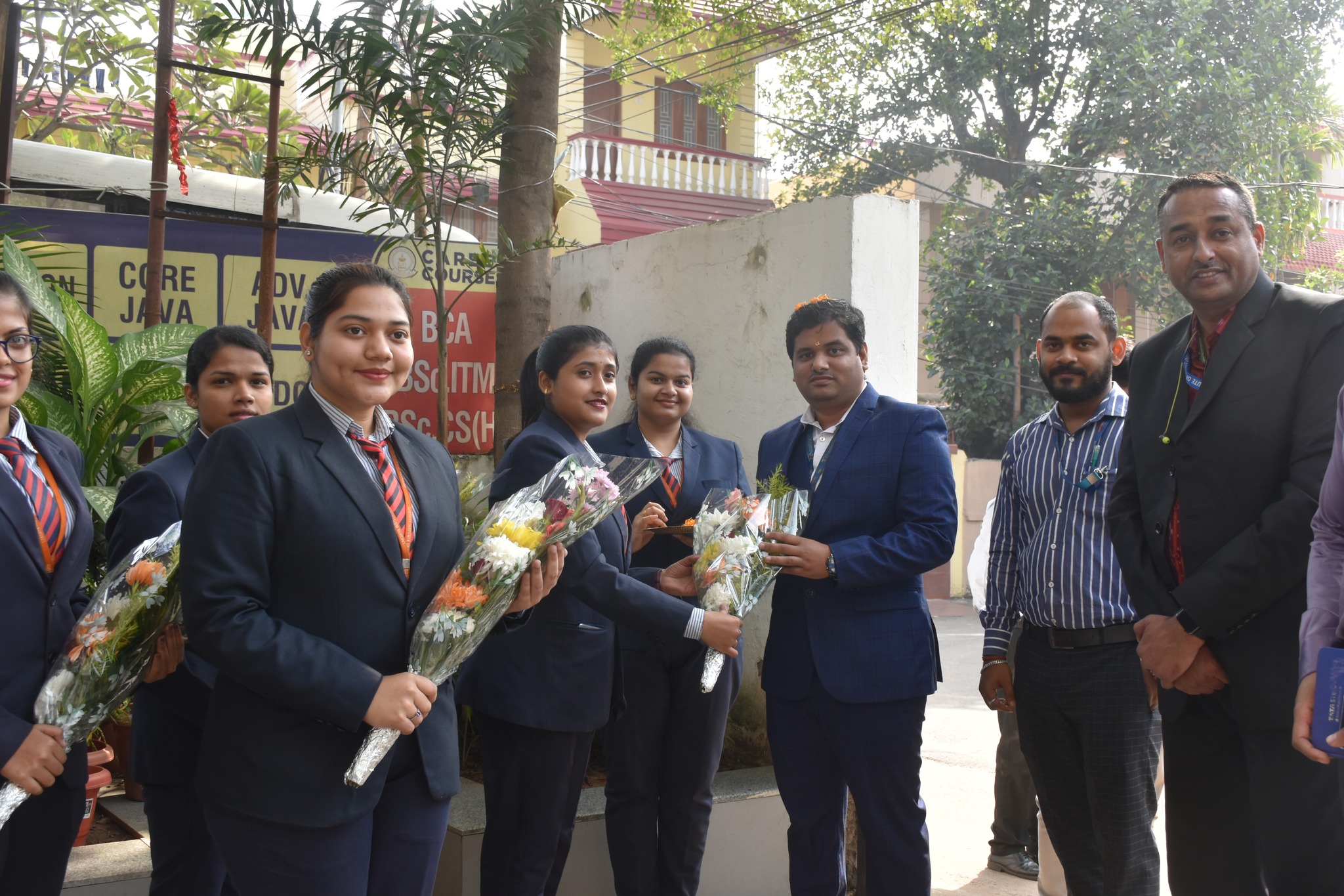 Sourav Dash doing being felicitated by Lakshya Institute